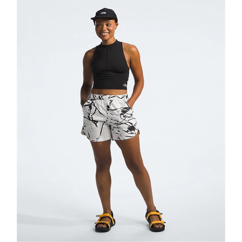 The North Face Class V Pathfinder Pull-On Short | White & Black | Size Large